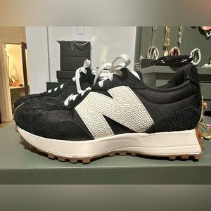 New Balance 327. Women’s. Size 8. Black/white gum. Brand new.